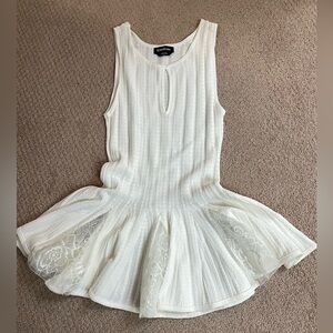 Bebe White/Cream Colored Textured Long Knit Top, size XS